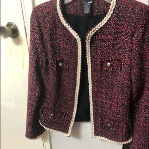 Classy tweed button jacket